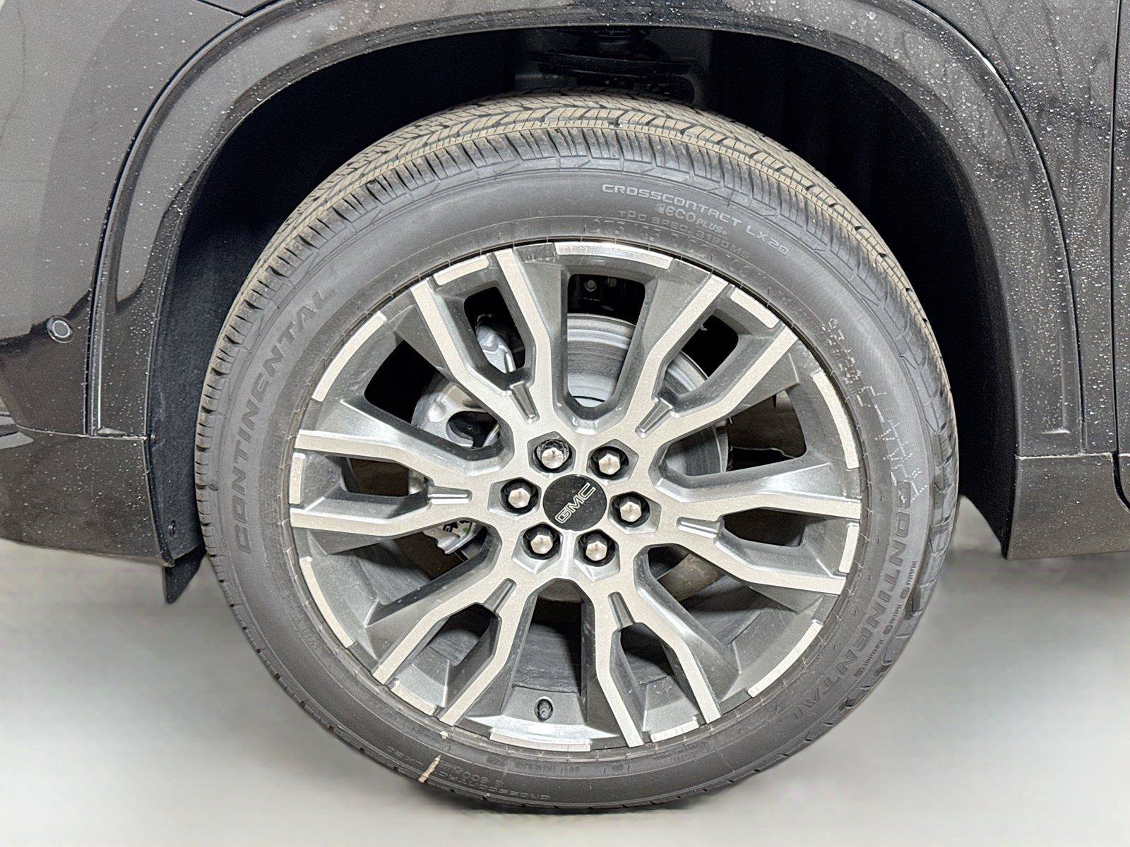 New 2026 GMC Acadia Denali Ultimate FWD image 19