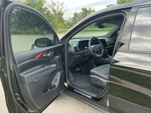 Used 2026 Chevrolet Traverse Z71 w/ Driver Confidence Package AWD/4WD image 15