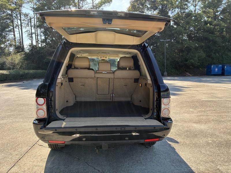 Used 2010 Land Rover Range Rover HSE AWD/4WD image 12