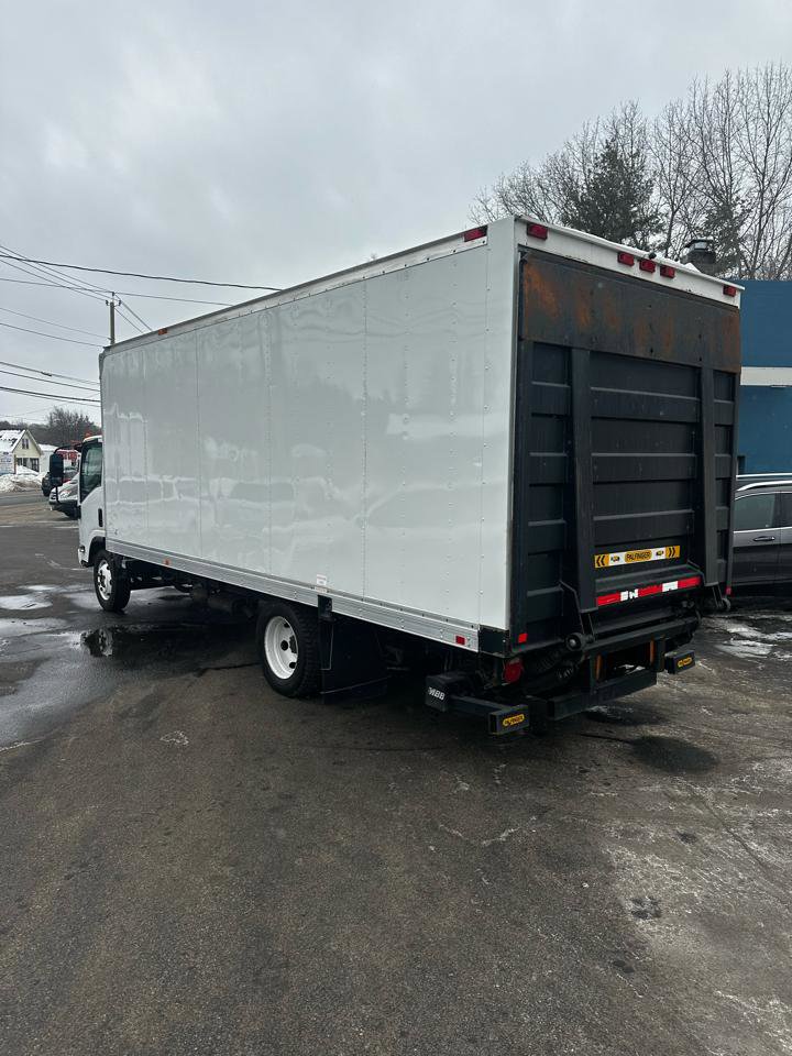 Used 2019 Isuzu NPR image 3