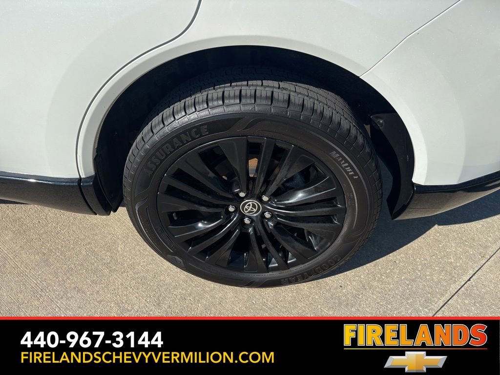 Used 2024 Toyota Venza Nightshade AWD/4WD image 55
