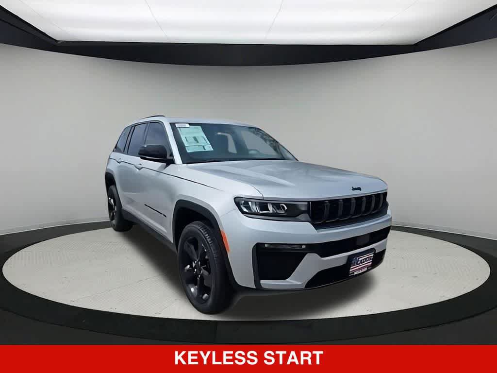 New 2026 Jeep Grand Cherokee Limited w/ Limited Altitude Package AWD/4WD image 2
