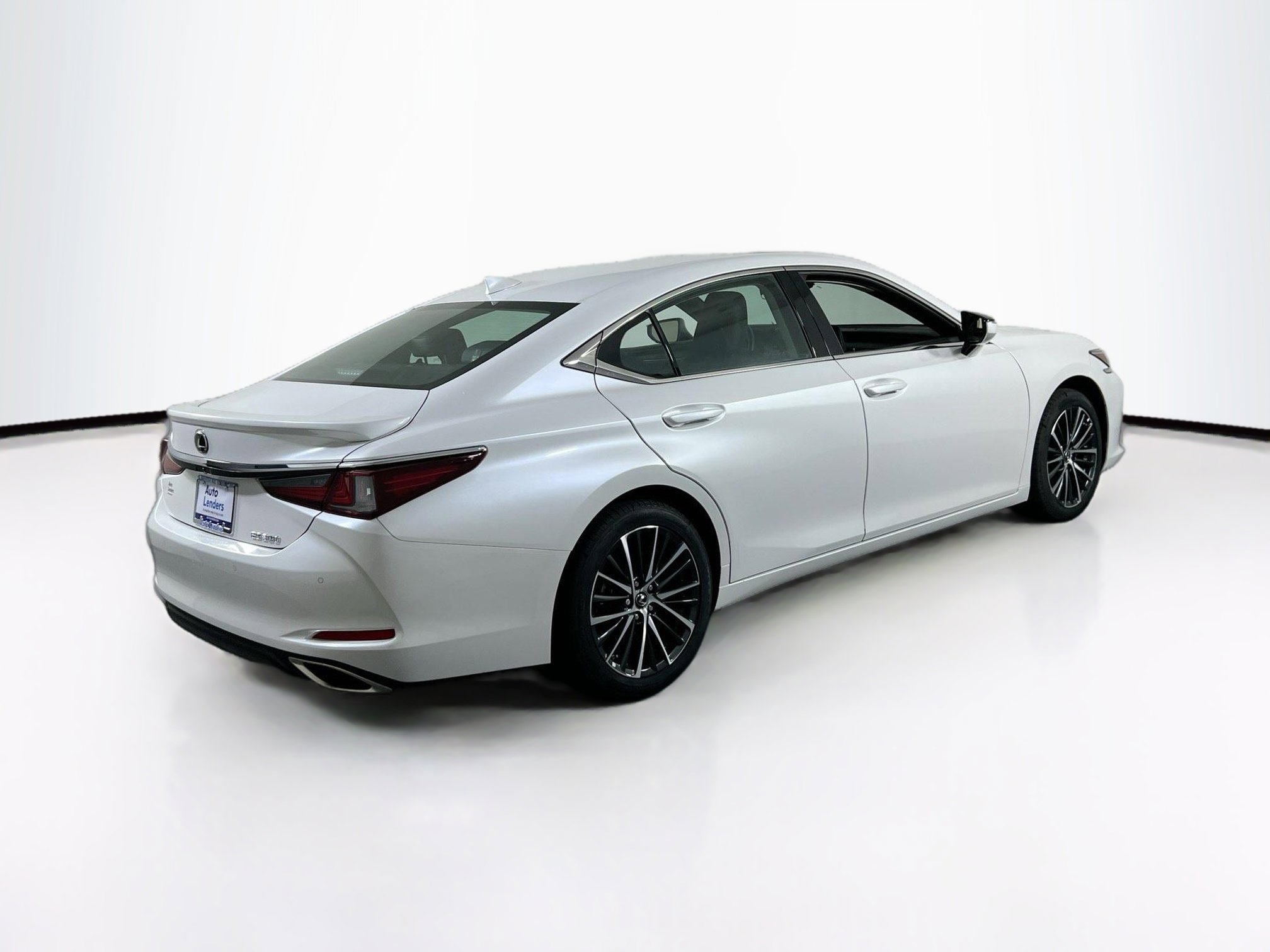 Used 2025 Lexus ES 350 w/ Premium Package FWD image 5