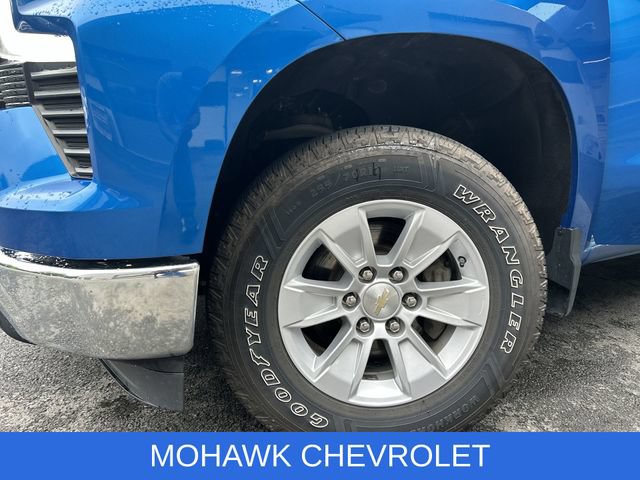 Used 2023 Chevrolet Silverado 1500 LT AWD/4WD image 33