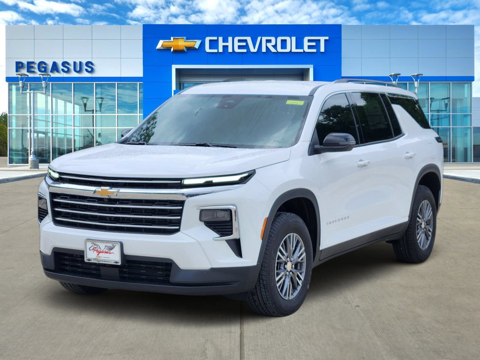 New 2026 Chevrolet Traverse LT FWD image 2