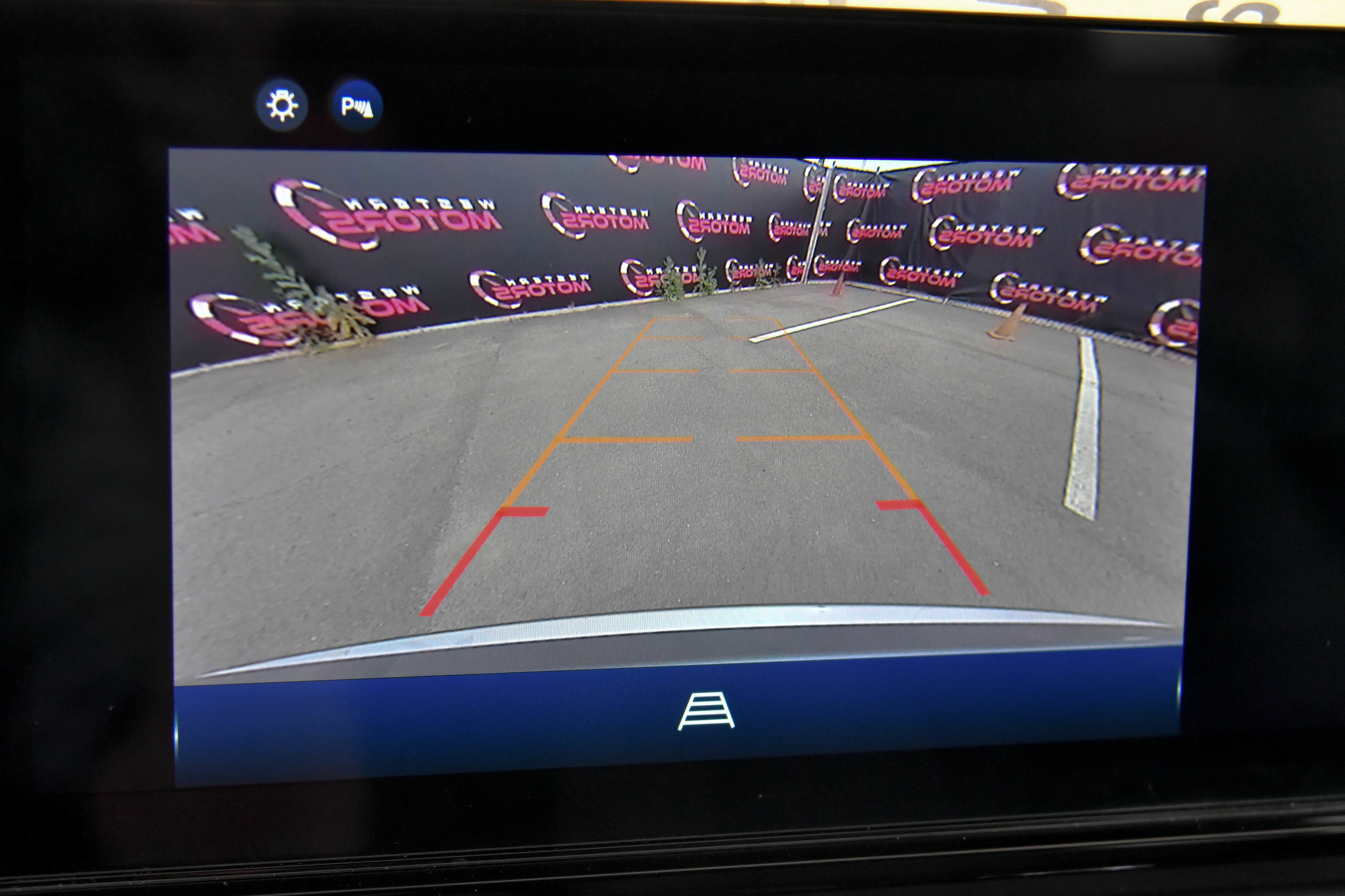 Used 2024 Honda Prologue EX image 19