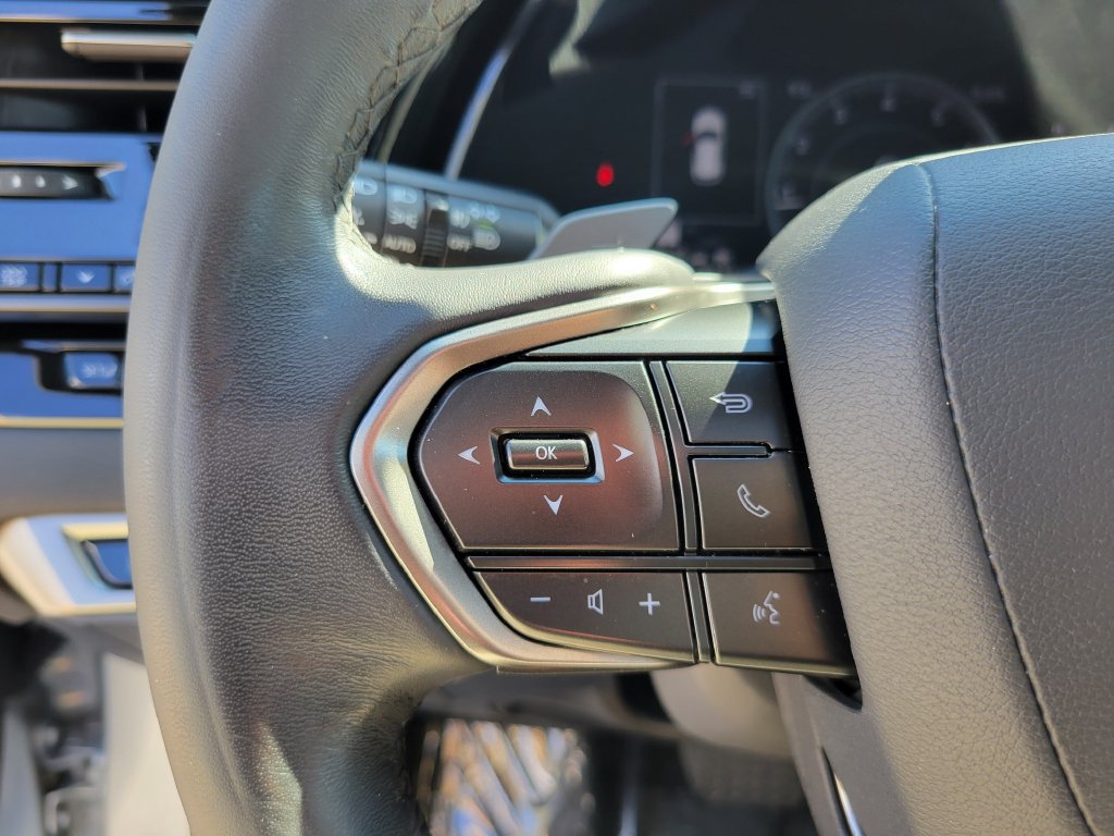 Used 2023 Lexus RX 350 Premium w/ Accessory Package AWD/4WD image 25