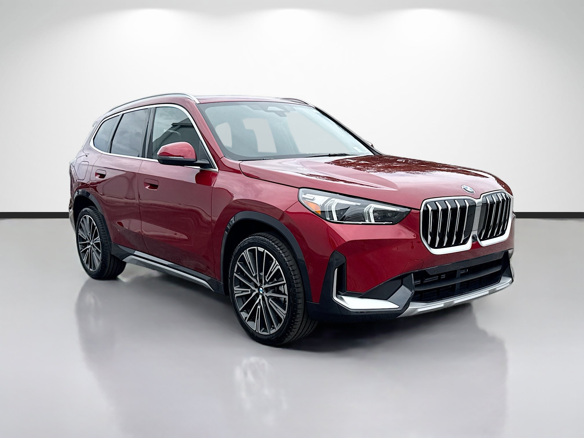 New 2026 BMW X1 xDrive28i w/ Technology Package AWD/4WD image 1