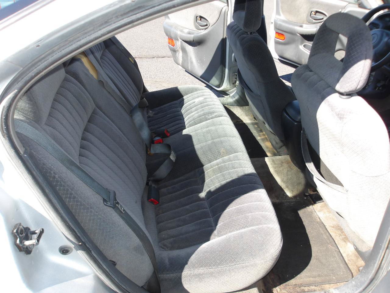 Used 2002 Pontiac Grand Prix SE w/ Widetrack Smart Pkg FWD image 12