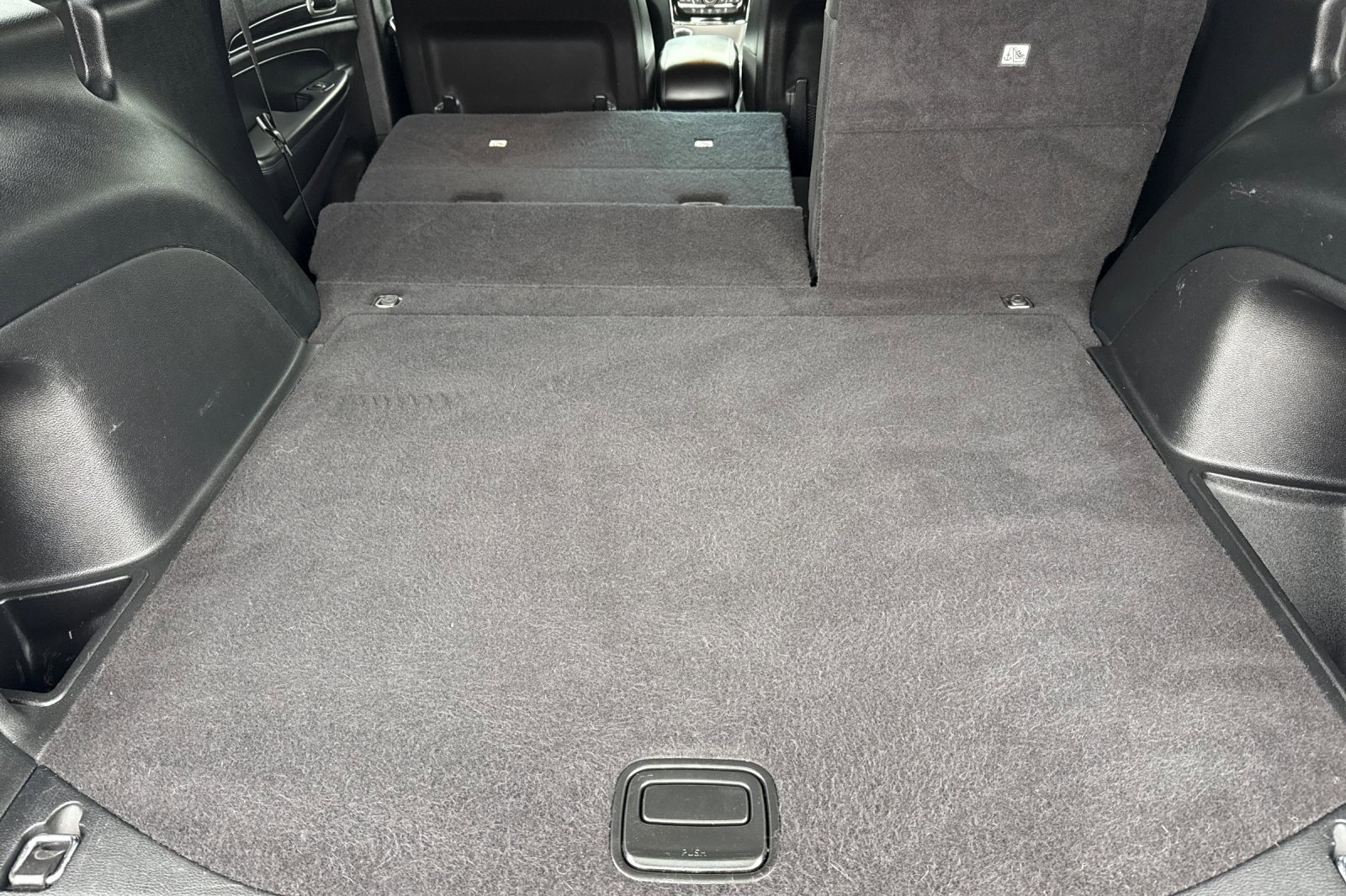 Used 2021 Jeep Grand Cherokee Limited w/ Trailer Tow Group IV image 19