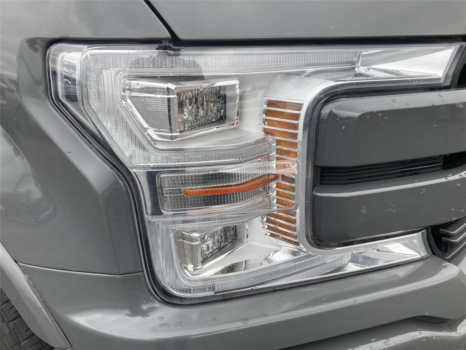 Used 2018 Ford F150 Lariat w/ Equipment Group 502A Luxury image 10