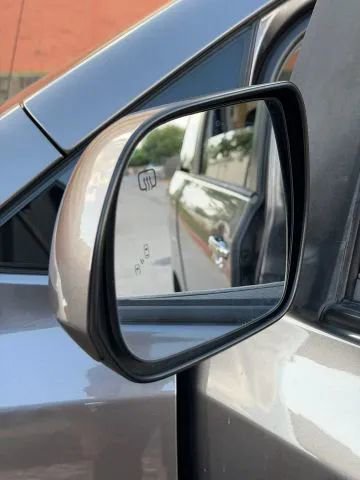 Used 2014 Toyota Sienna XLE image 12