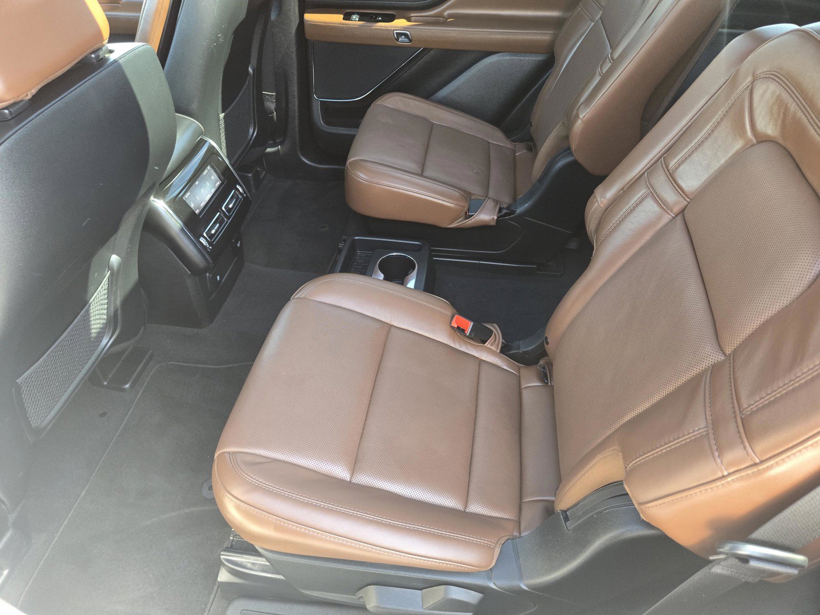 Used 2023 Lincoln Aviator Reserve w/ Elements Package Plus RWD image 6