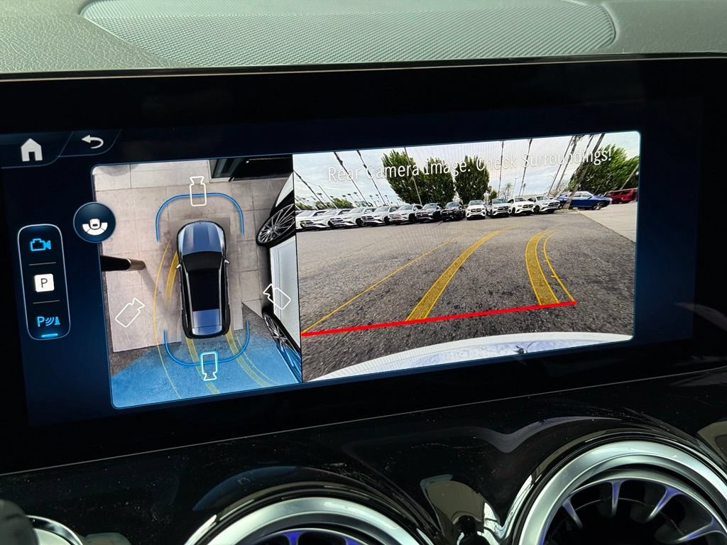 New 2026 Mercedes-Benz GLB 250 image 5