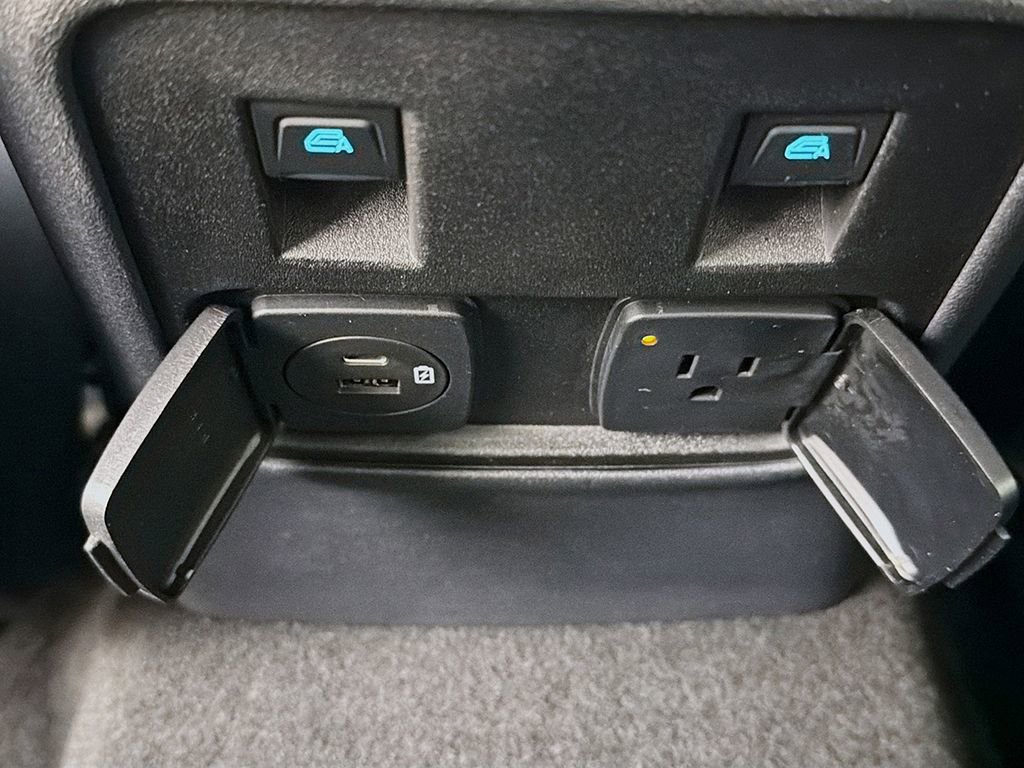 Used 2023 Ford Bronco Wildtrak image 26