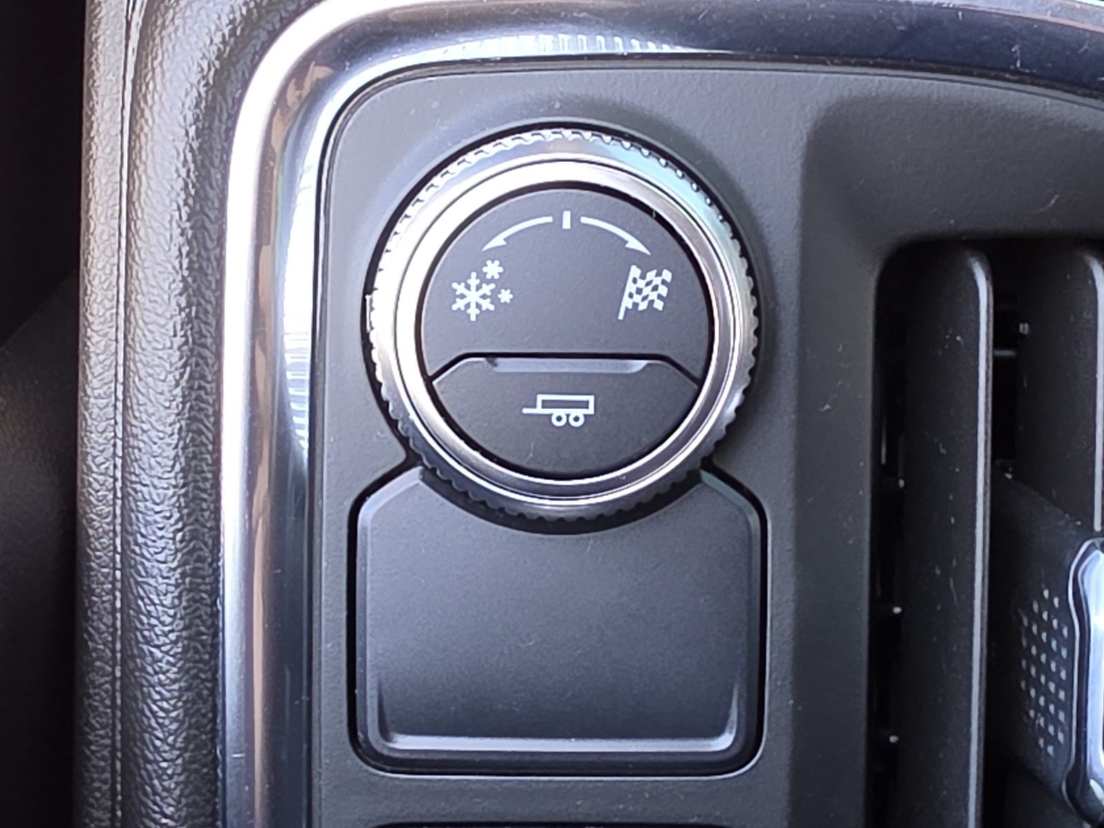 Used 2019 GMC Sierra 1500 SLT w/ SLT Premium Plus Package RWD image 21