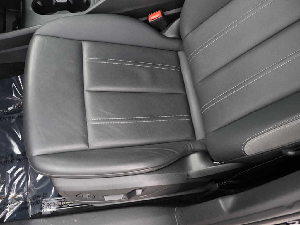 Used 2023 Audi Q4 e-tron Premium Plus w/ Premium Plus image 36