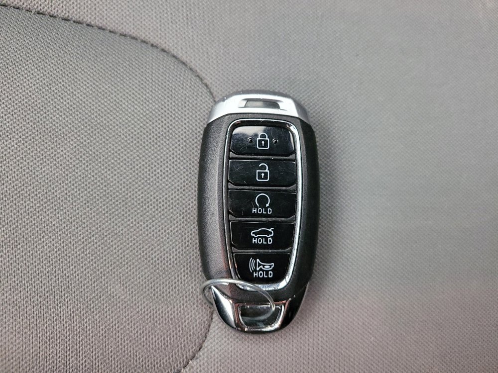 Used 2023 Hyundai Elantra SEL w/ Convenience Package FWD image 32