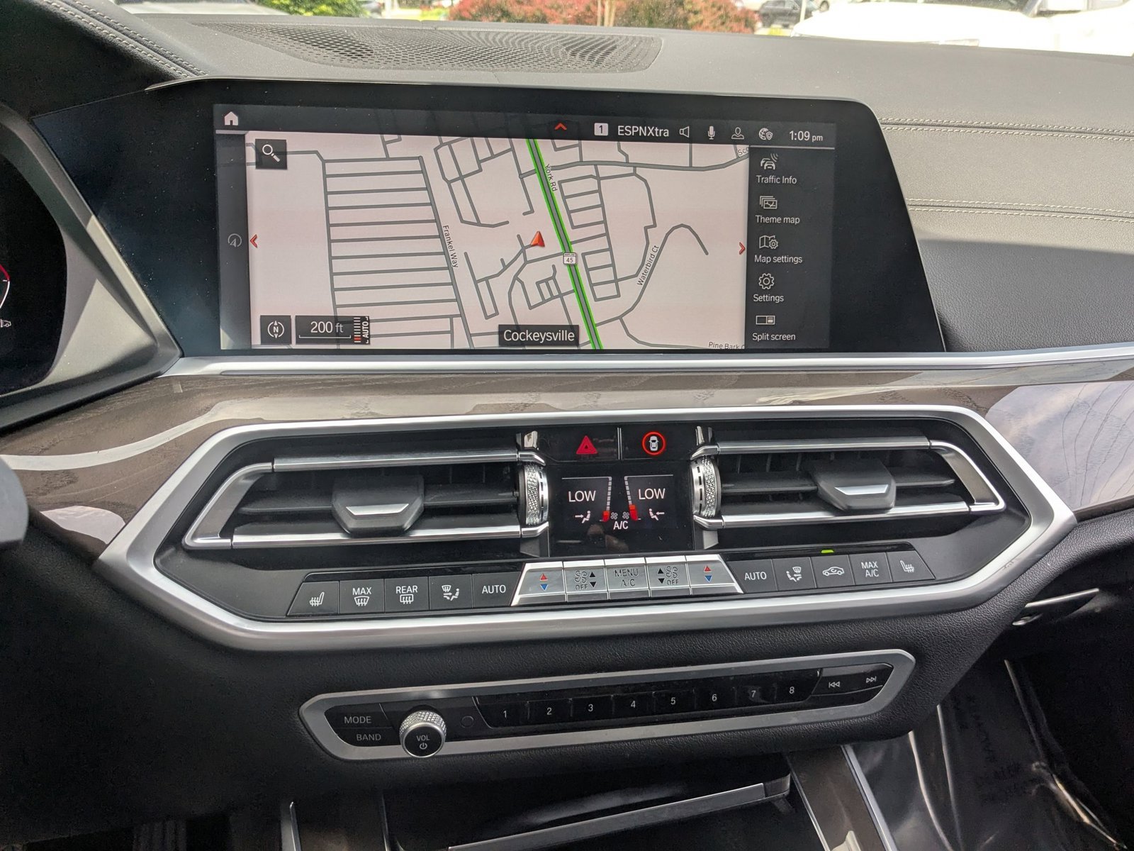 Used 2022 BMW X5 xDrive40i w/ Premium Package AWD/4WD image 15