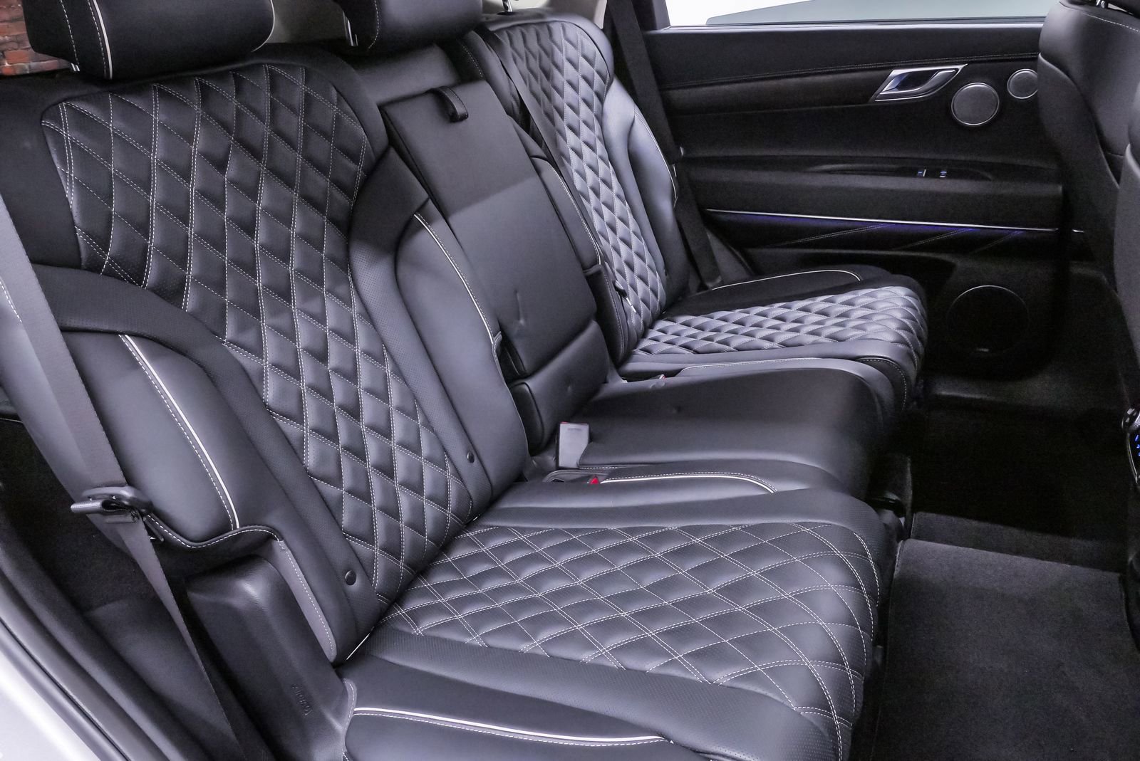 Certified 2024 Genesis GV80 3.5T image 12