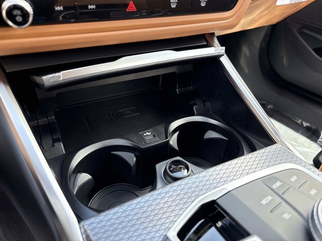 New 2026 BMW 330i Sedan w/ M Sport Package RWD image 29