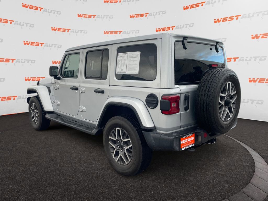 Used 2024 Jeep Wrangler Sahara image 3