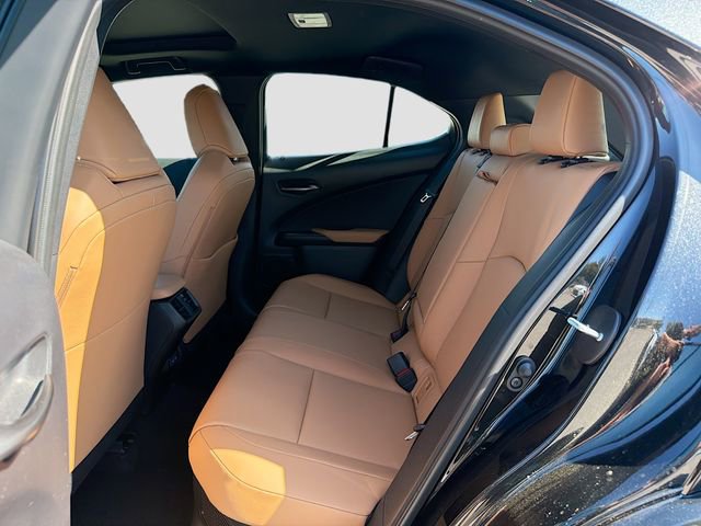 New 2026 Lexus UX 300h FWD image 20