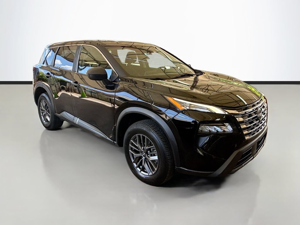 Used 2024 Nissan Rogue S AWD/4WD image 1
