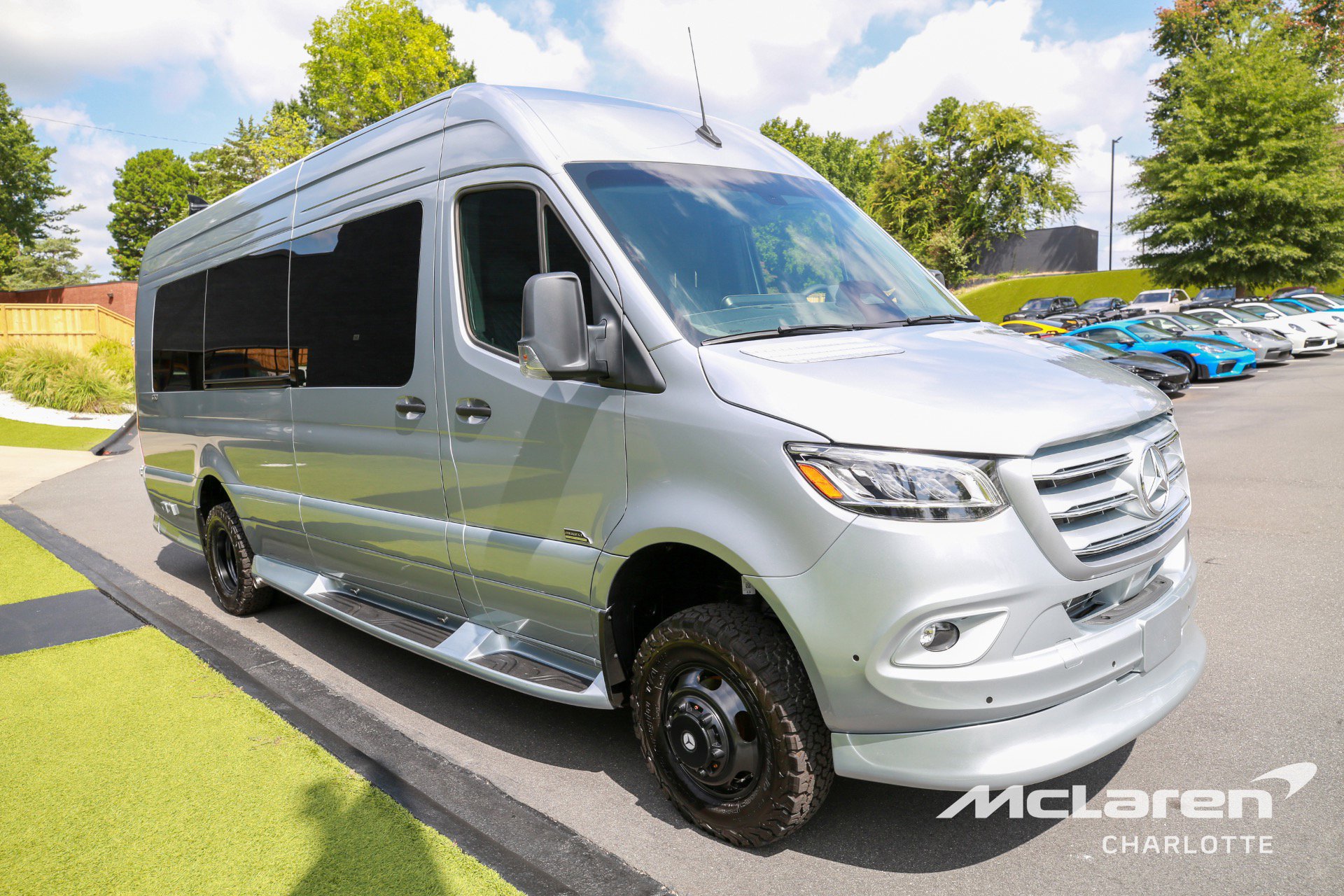 Used 2025 Mercedes-Benz Sprinter 3500 image 3
