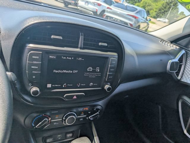 Used 2024 Kia Soul LX w/ LX Technology Package FWD image 18