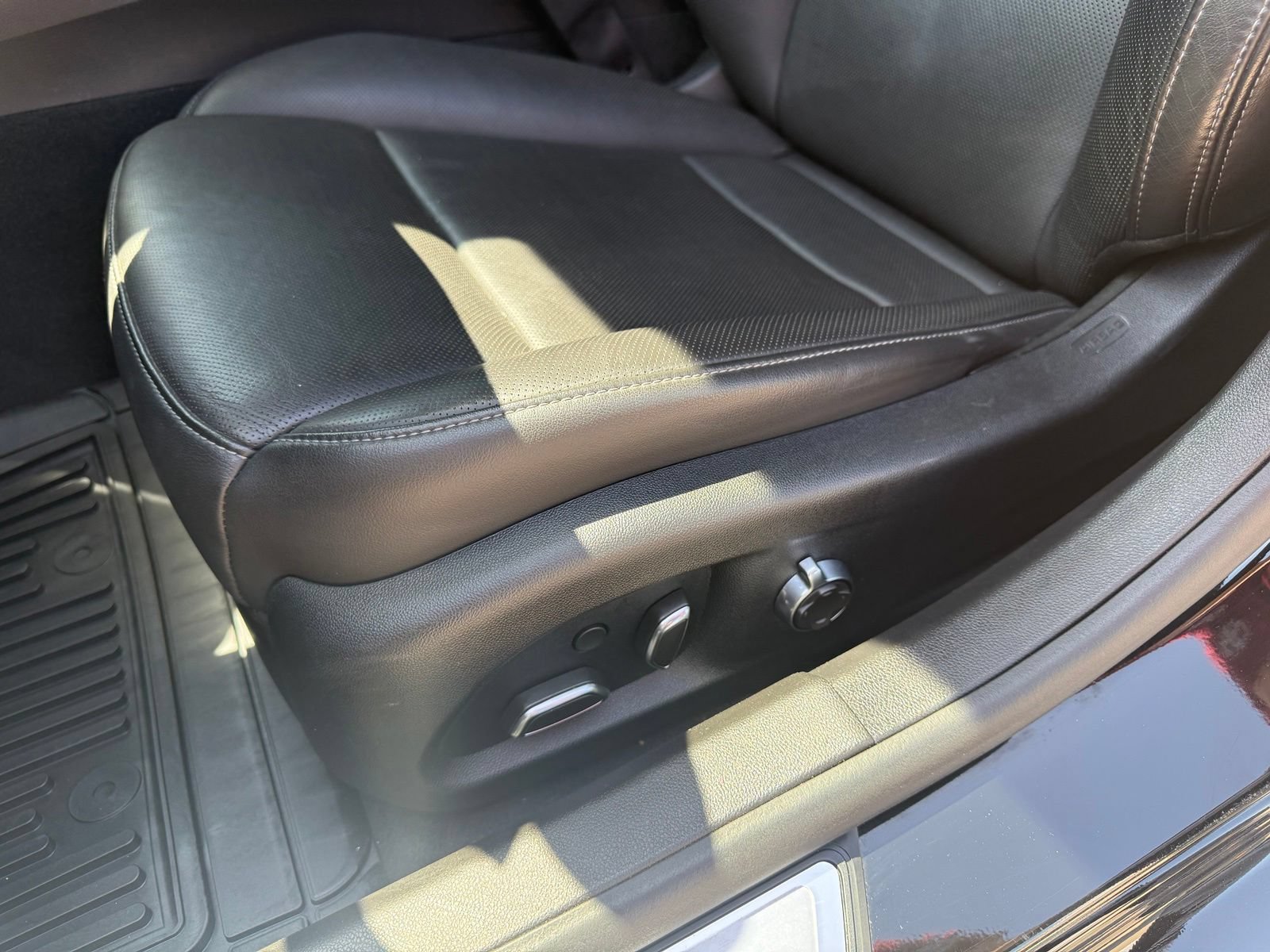 Used 2025 Cadillac CT5 Premium Luxury RWD image 13