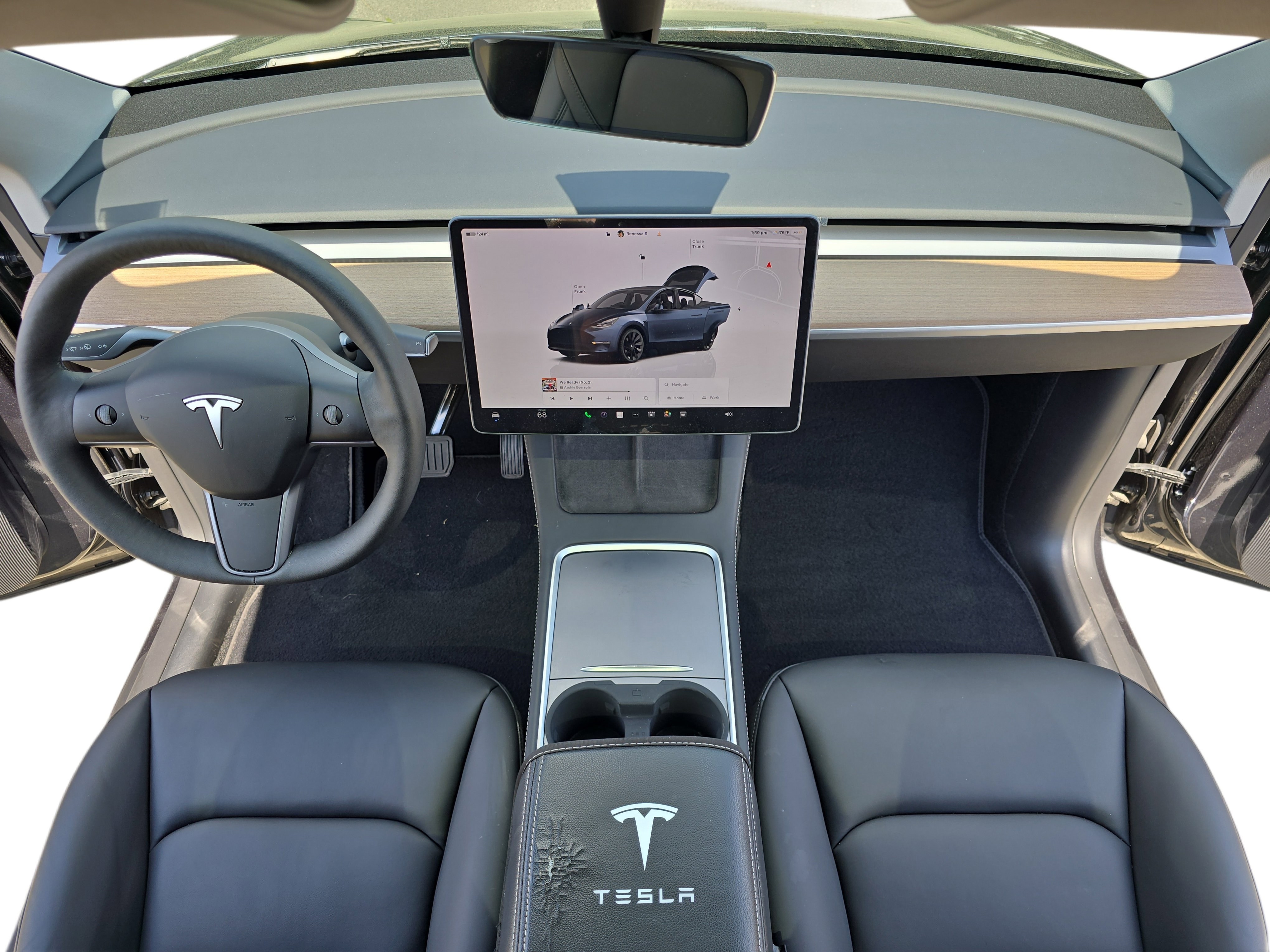 Used 2024 Tesla Model Y Long Range image 9