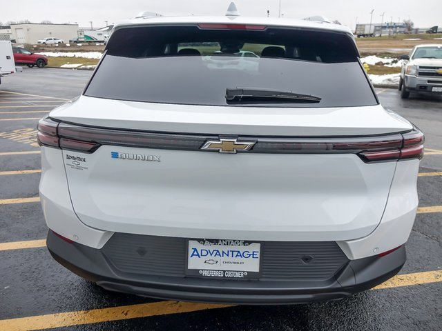 New 2026 Chevrolet Equinox EV LT image 7