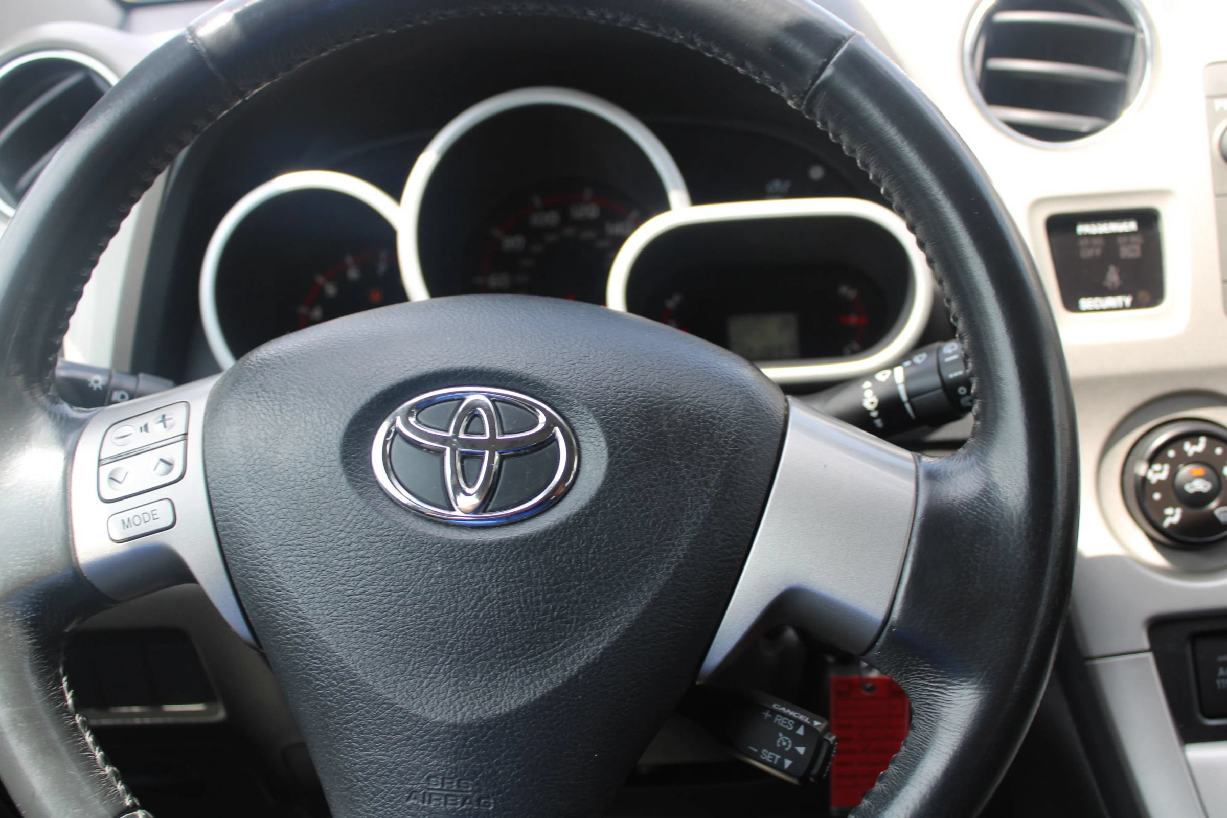 Used 2009 Toyota Matrix S w/ Preferred Accessory Pkg FWD image 12