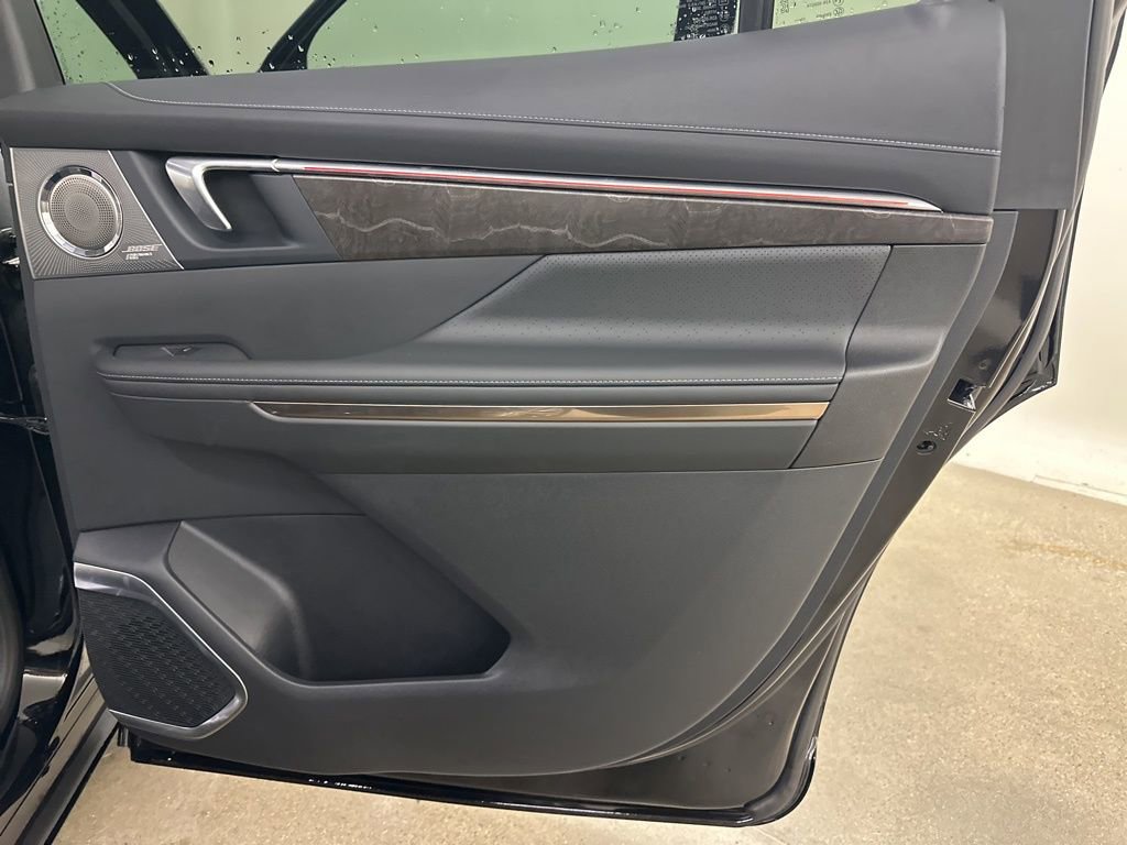 New 2026 Buick Enclave Avenir w/ Super Cruise Package image 19