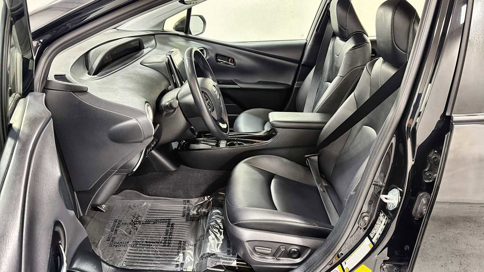 Certified 2022 Toyota Prius Prime Limited image 13