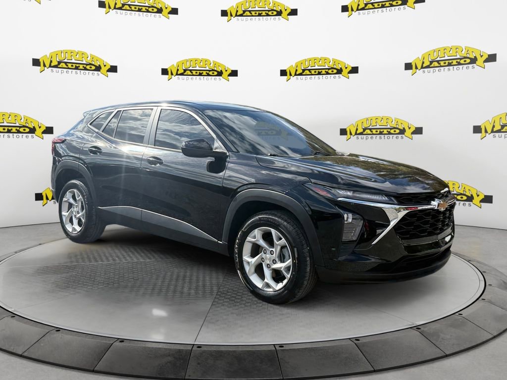 Used 2024 Chevrolet Trax LS w/ LS Convenience Package image 7