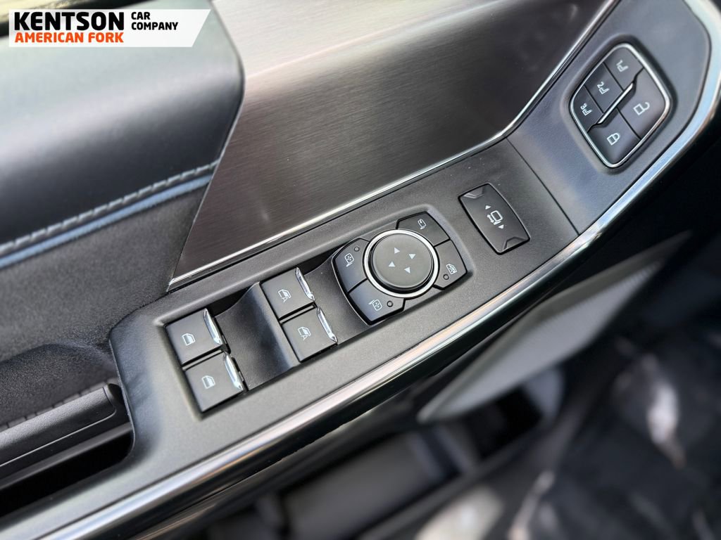 Used 2026 Ford F350 Platinum w/ FX4 Off-Road Package image 24
