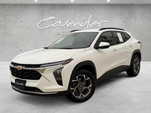 Used 2025 Chevrolet Trax LT w/ Driver Confidence Package