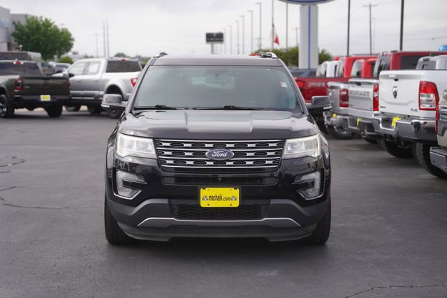 Used 2017 Ford Explorer Limited image 3