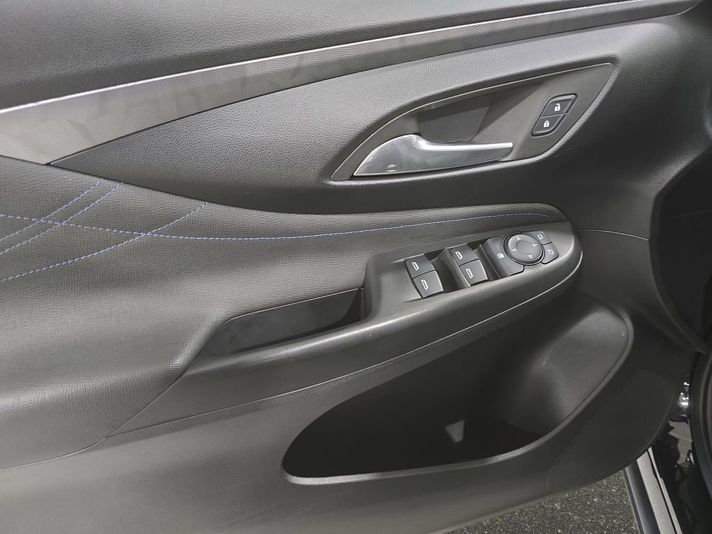 Used 2024 Buick Envista Sport Touring FWD image 25