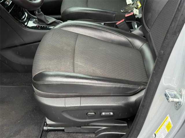 Used 2022 Buick Encore Preferred image 17