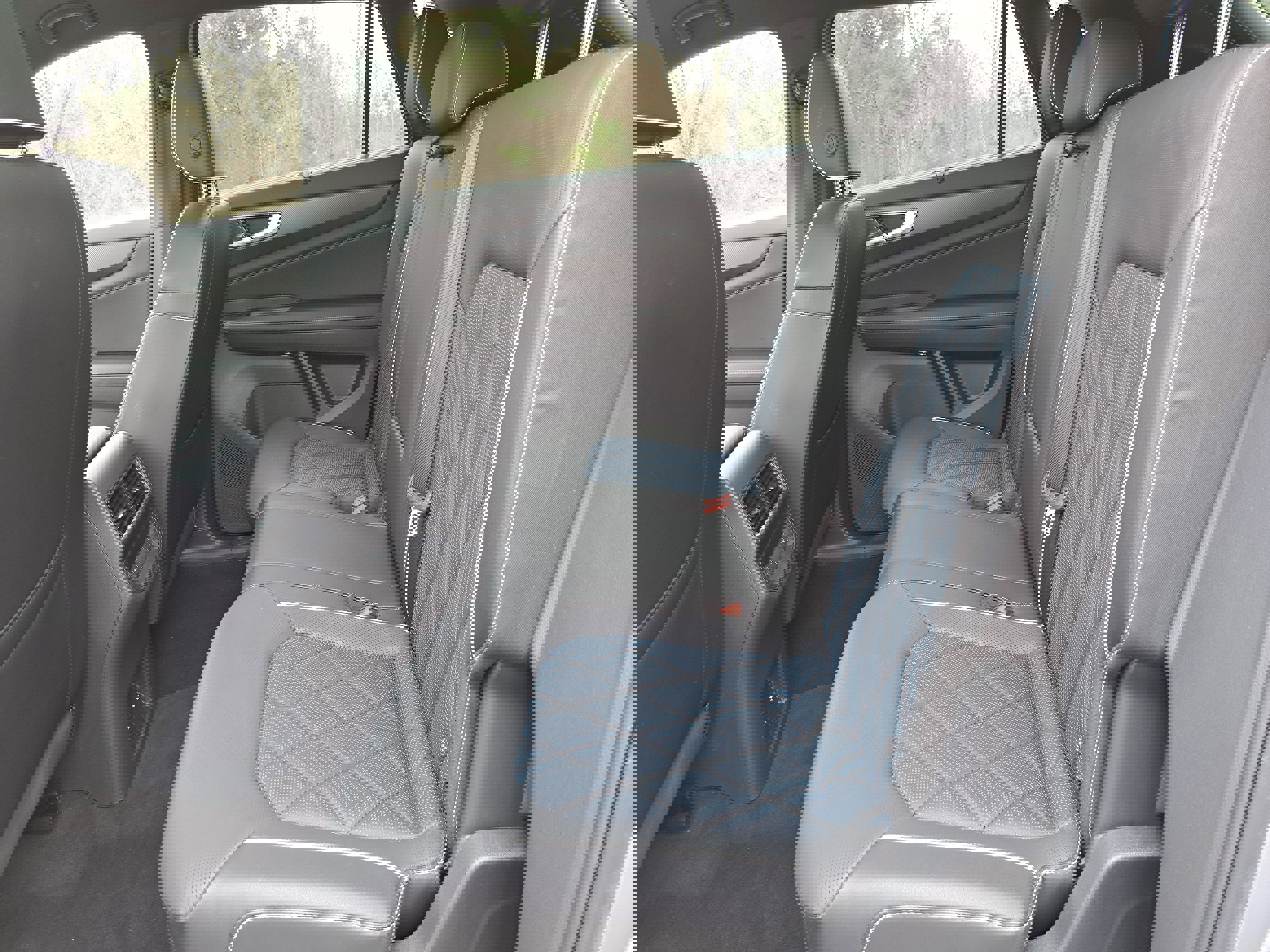 Used 2024 Volkswagen Atlas Cross Sport SEL Premium R-Line image 15