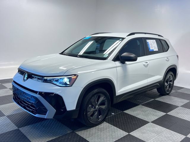 Certified 2025 Volkswagen Taos S FWD image 3
