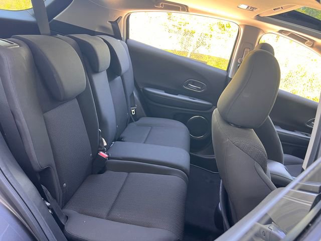 Used 2018 Honda HR-V EX image 28