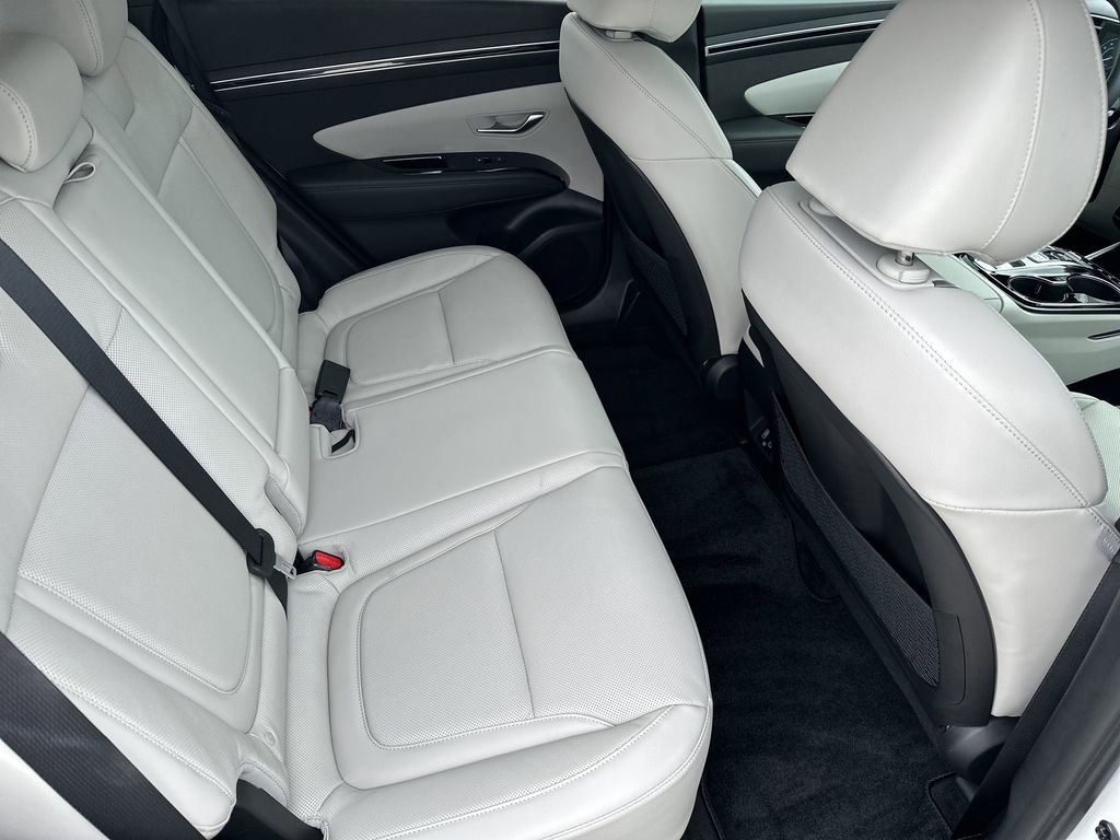 Used 2024 Hyundai Tucson Limited image 35