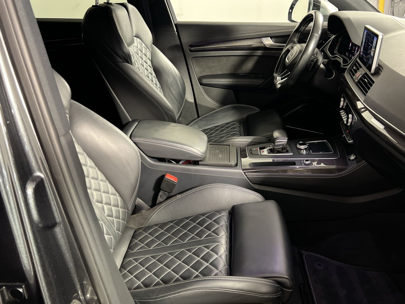 Used 2018 Audi SQ5 Prestige AWD/4WD image 28