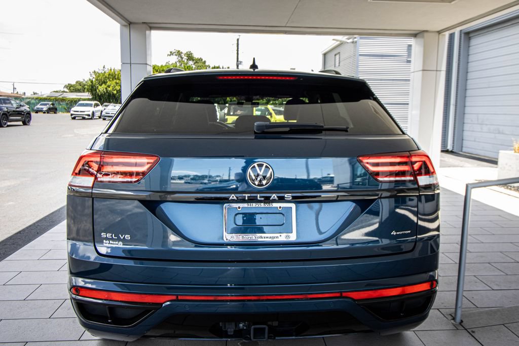 Used 2023 Volkswagen Atlas Cross Sport SEL R-Line AWD/4WD image 16