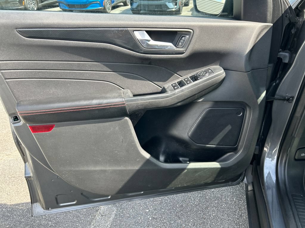Used 2023 Ford Escape ST-Line w/ Tech Pack #1 FWD image 12