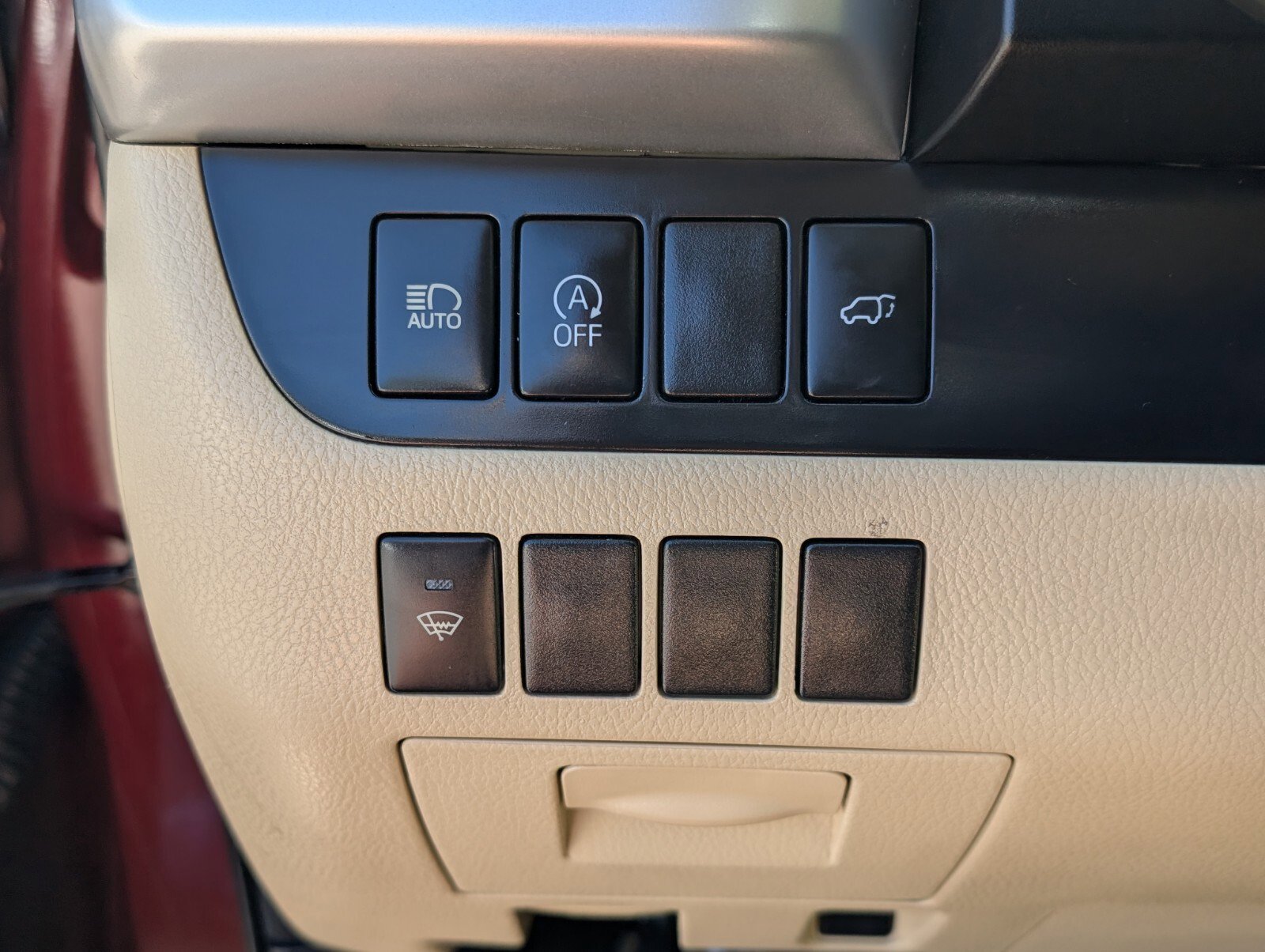 Used 2018 Toyota Highlander XLE image 36